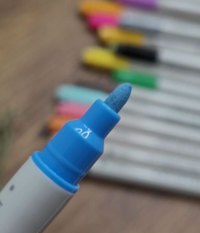 Best Acrylic Paint Pen Sets